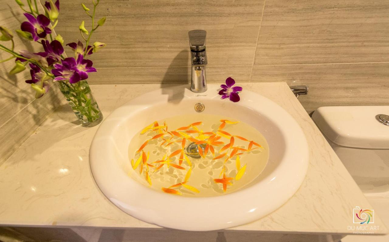 Azure Hotel Da Nang - Beach المظهر الخارجي الصورة